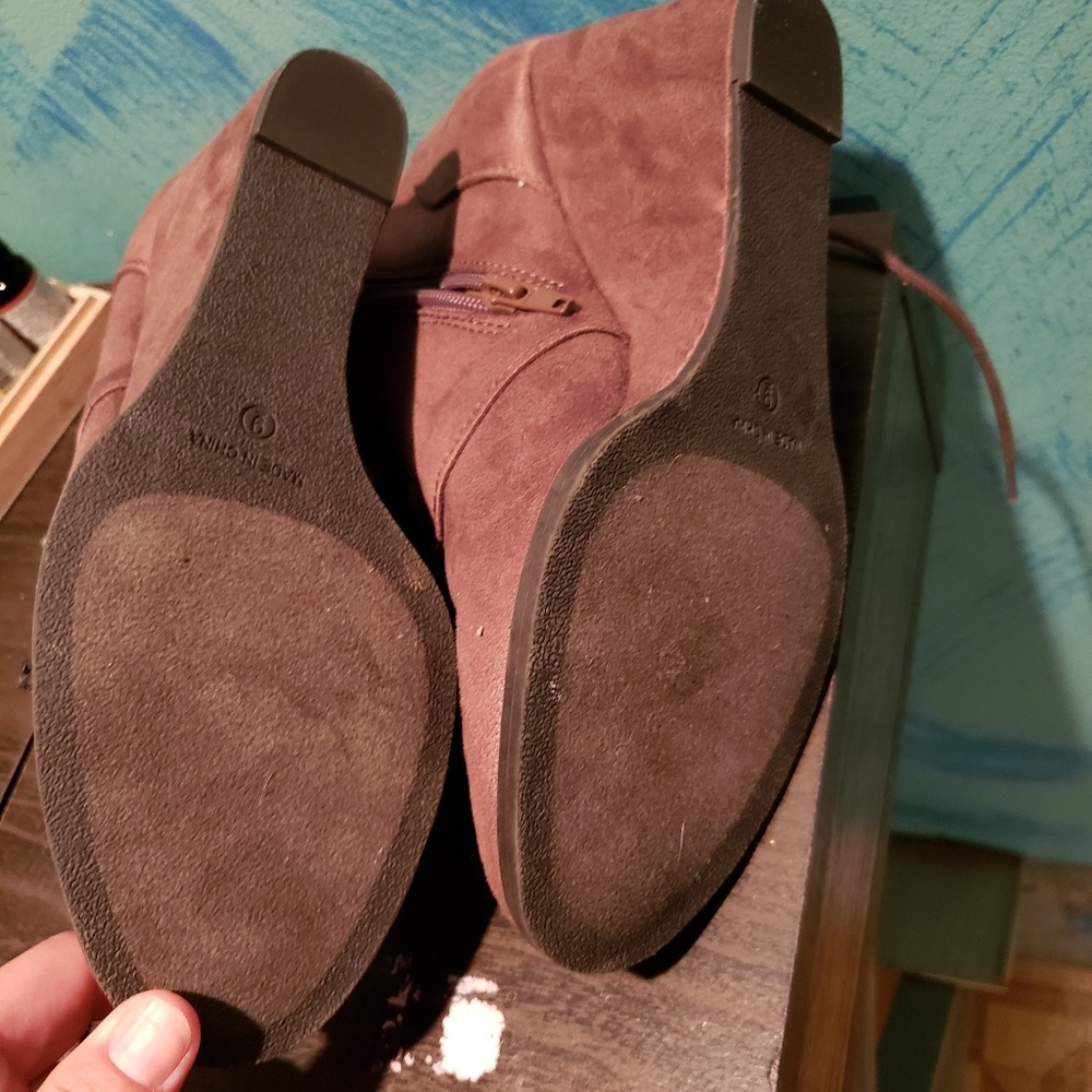 Massimo Wedge Booties - Picture 4 of 5